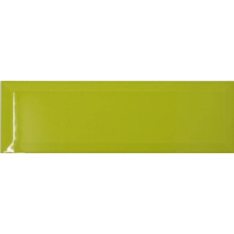 Carrelage vert clair brillant Métro biseauté 10x30 cm Ceramica Ribesalbes – La pièce